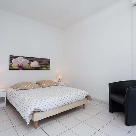 L'esperance Apartment